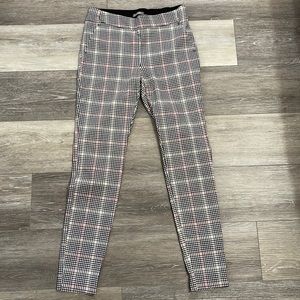 Maurices plaid pull on pants beautiful and comfortable very new with no tags